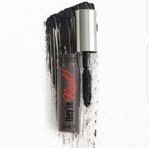 💜SOLD💜 Ipsy Mascara 👀